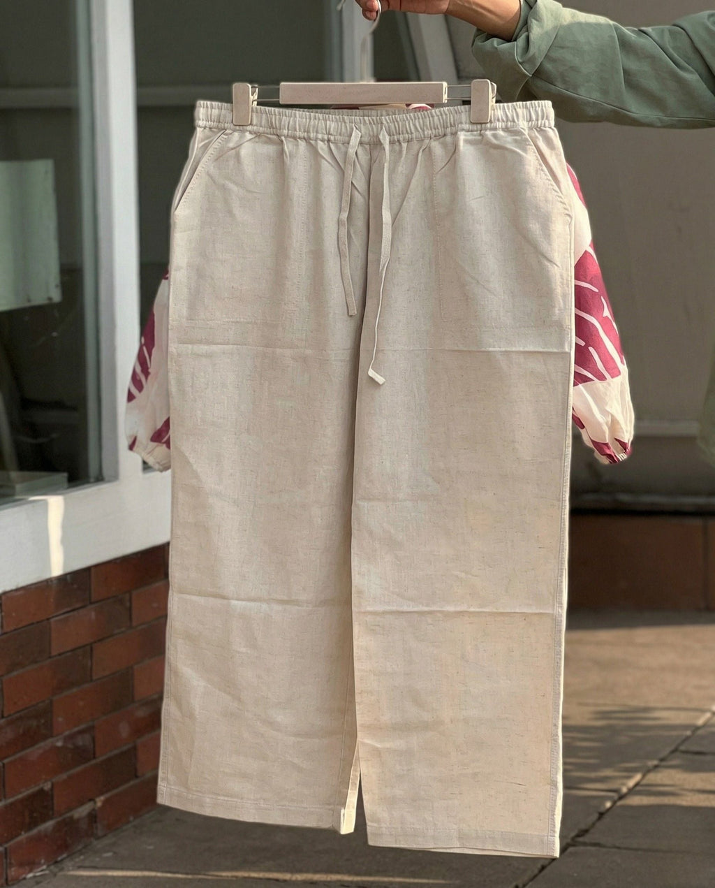 Kaelis - Pink leaf soft rayon relaxed fit co-ord set